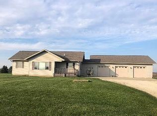 3109 230th St, Sumner, IA 50674
