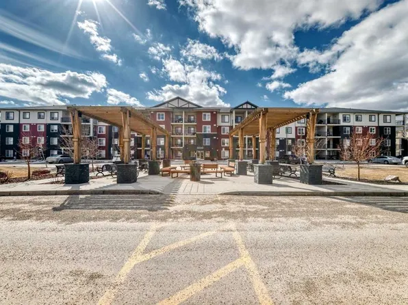 81 N Legacy Blvd SE #2411, Calgary, AB T2X 2B9