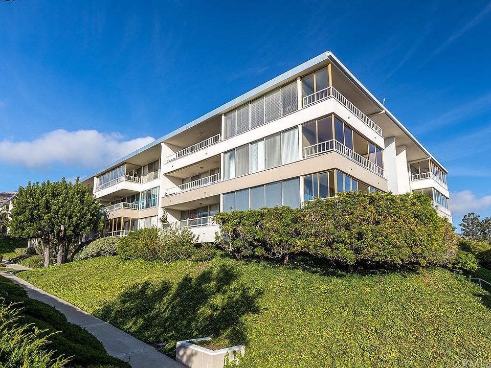 1st image of 32709 Seagate Dr #302