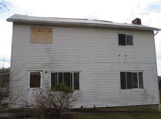 1106 Circle Dr, Irwin, PA 15642