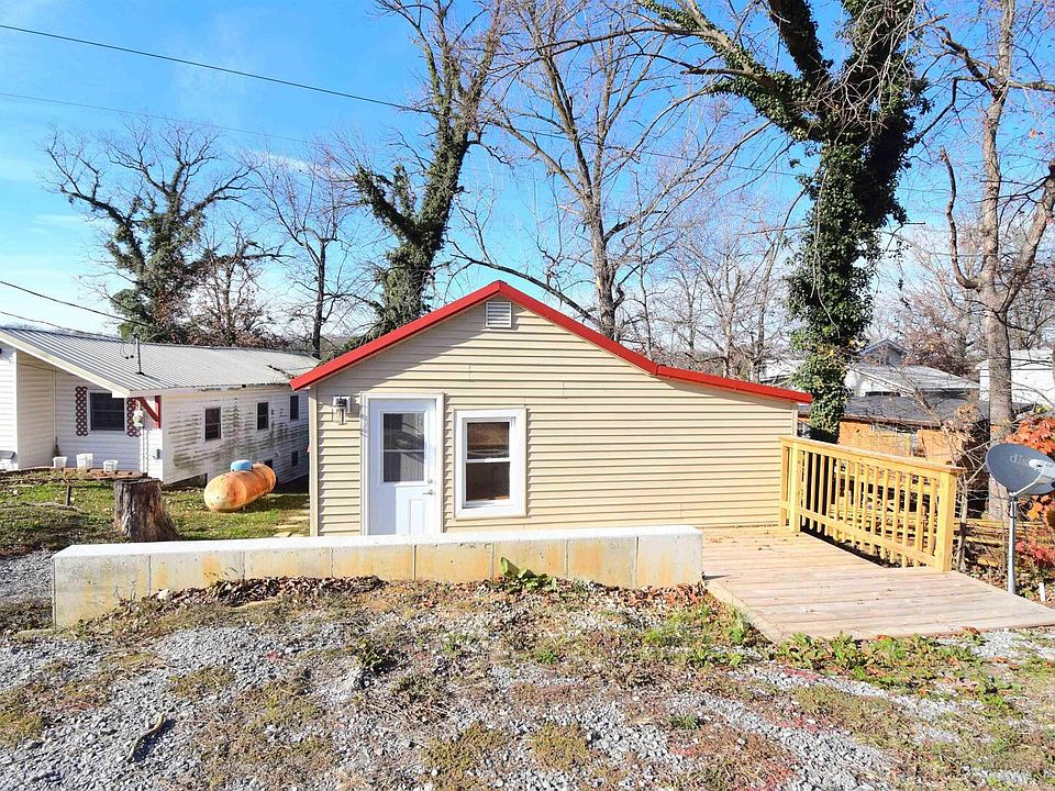1st image of 18701 N Miller Lake Ln