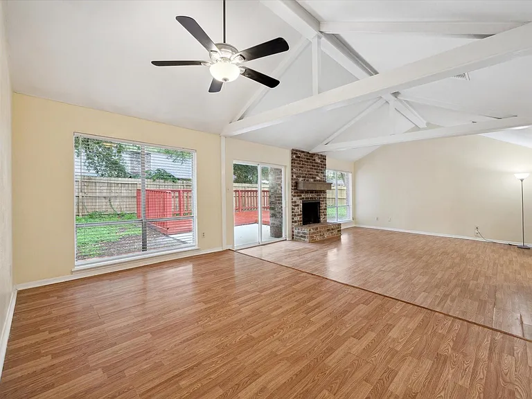 14311 Overbrook Ln — Photo 5