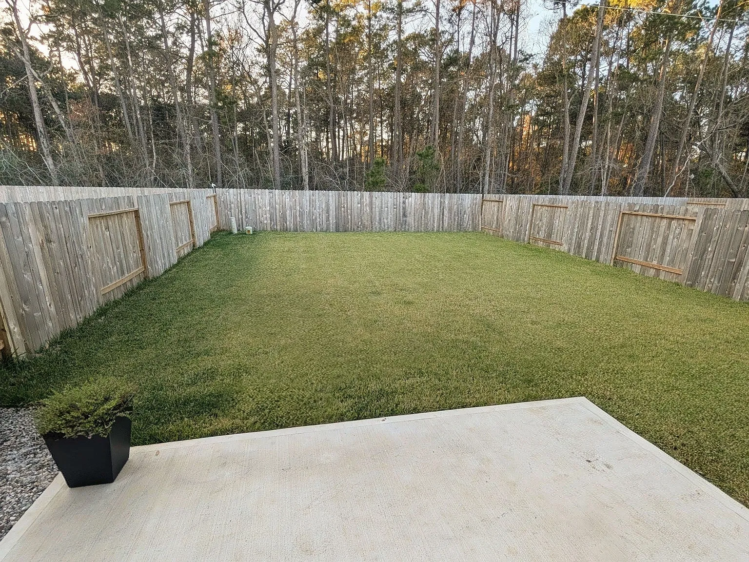4 bed, 2.5 bath, 2115 sqft, $2,200 — Photo 2