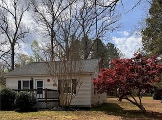 16018 Harrowgate Rd, Chester, VA 23831