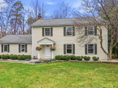 953 Bell Rd, Chagrin Falls, OH, 44022