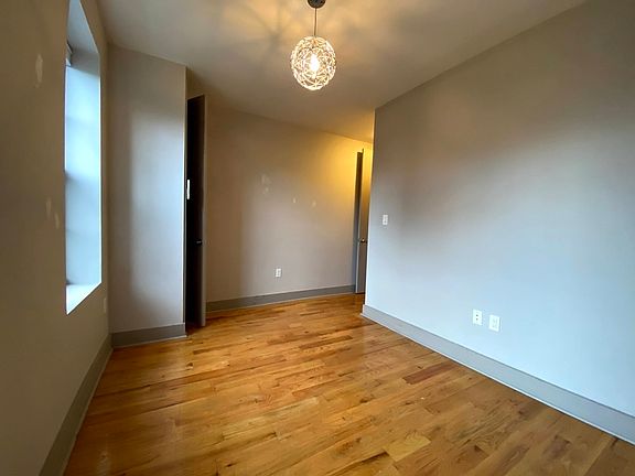 3rd image of 279 Bedford Ave #I