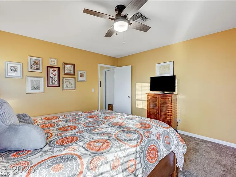 760 Thousand Oaks Dr — Photo 13