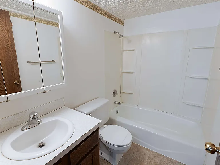 800 H St #6 — Photo 9