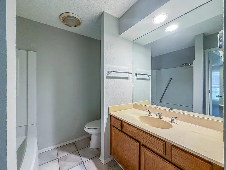 5128 Ledgestone Dr — Photo 14