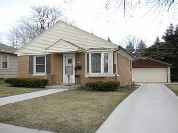 2nd image of 322 N 92nd St