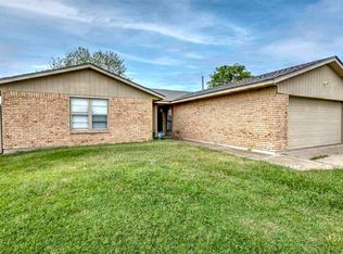6110 SW Oak Cliff Ave, Lawton, OK 73505