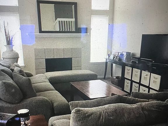 3rd image of 5749 Lockwood Dr