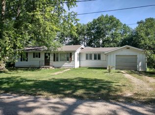 312 E Maple St, Marion, KS 66861
