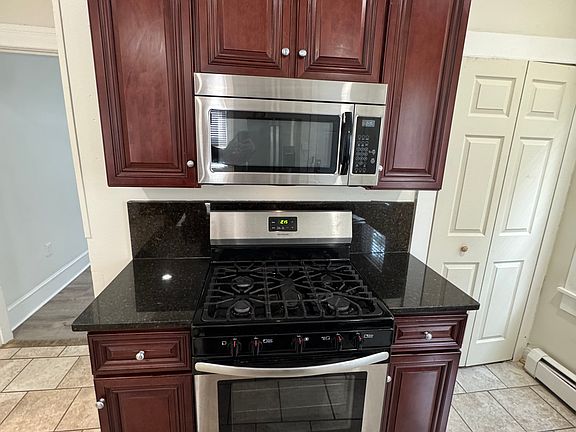4th image of 260-262 Douglas Ave #1