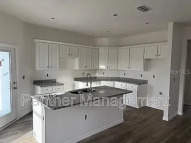 Building Photo - 16105 Badalona Dr #16105