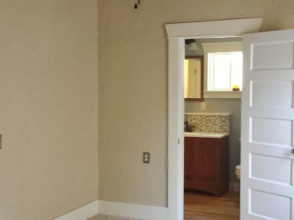 5th image of 240 Avenue F