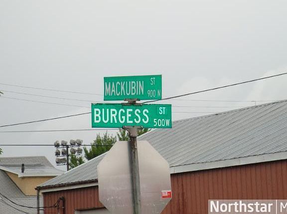 5th image of 499 Burgess St