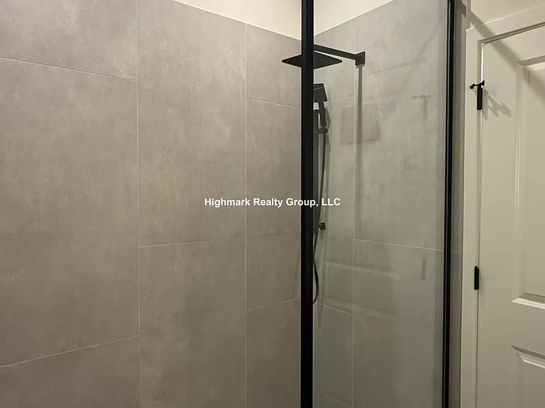 3207 N Narragansett Ave #306A — Photo 13