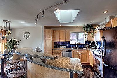 2nd image of 7542 2nd Ave NE