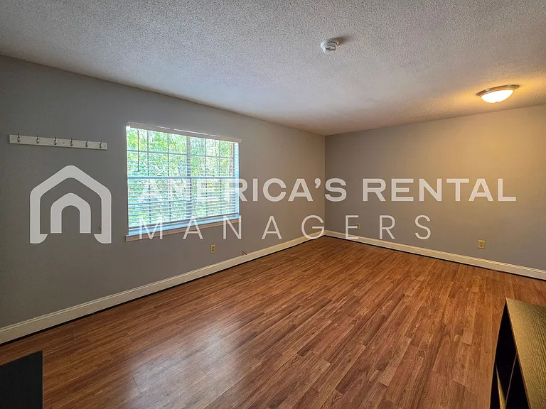 3441 Sandner Ct #C — Photo 11