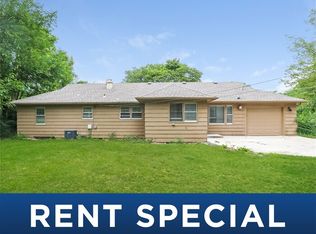 4711 Grandview Rd, Kansas City, MO 64137