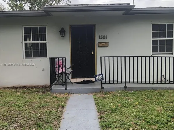 1501 NE 154th Ter, North Miami Beach, FL 33162