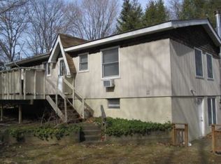 153 Lakeshore Dr, Hewitt, NJ 07421