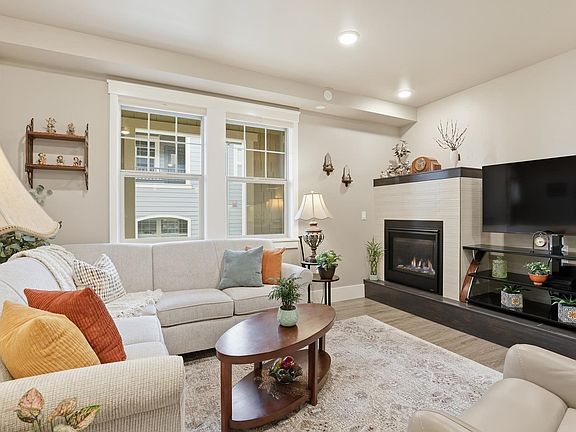 5th image of 24493 E Pinnacle Ct Unit A