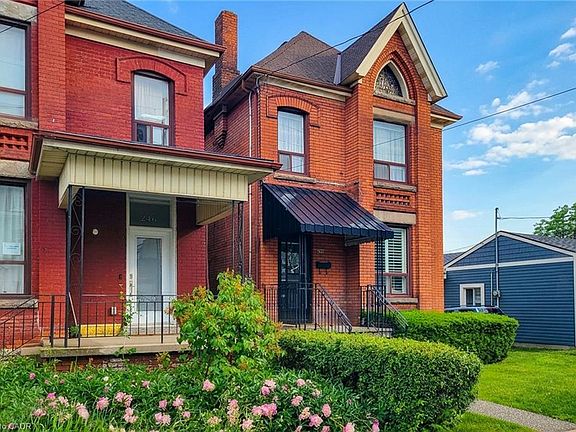 3rd image of 244 Hughson St N