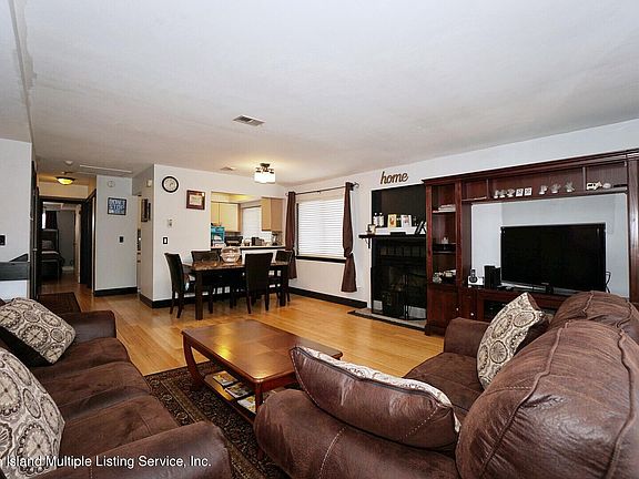 5th image of 266 Bruckner Ave #A