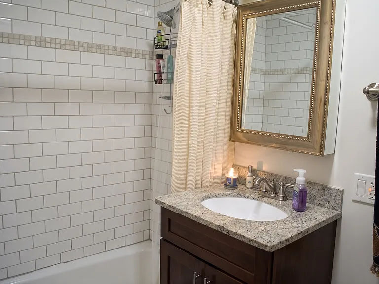 2534 N Marshfield Ave #1 — Photo 8