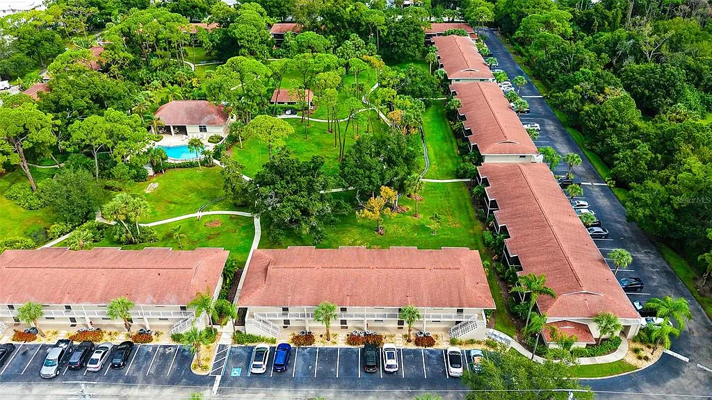 2 bed, 2.0 bath, 920 sqft, $2,195 — Photo 1
