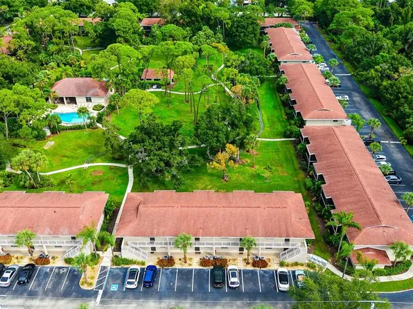 954 La Costa Cir Unit 1, Sarasota, FL 34237