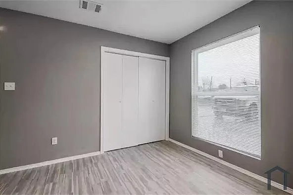 2 bed, 750 sqft, $1,600 — Photo 2