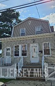 624 Carlock Ave