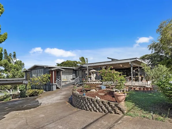 17 Nanaina St, Makawao, HI 96768