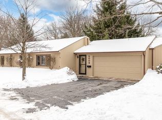 5009 Raintree Dr, Midland, MI 48640