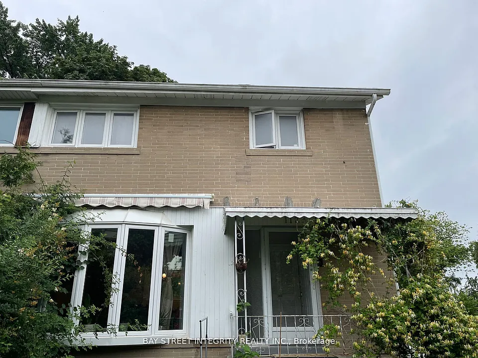 112 Combermere Dr #BASEMENT