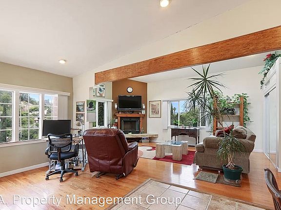 5th image of 1126 El Paseo Dr