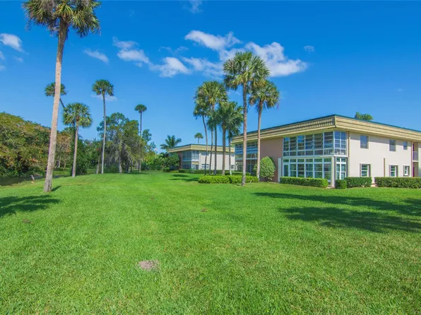 1 Vista Gardens Trail #207, Vero Beach, FL 32962