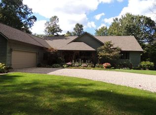 16391 Rocky Fork Rd, Logan, OH 43138