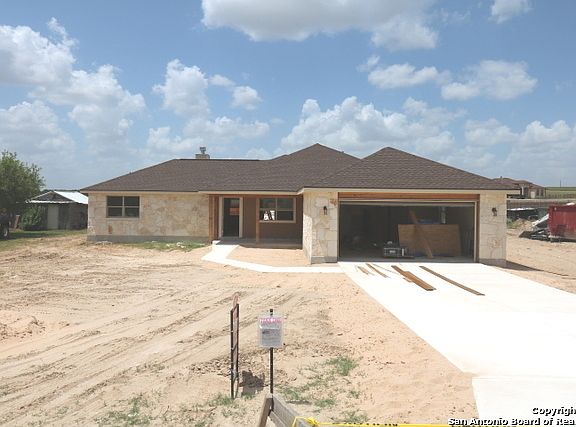 2nd image of 165 Turnberry Dr