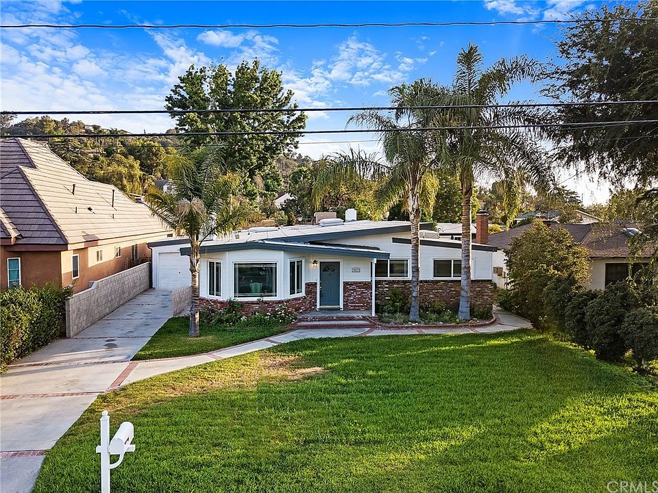 1st image of 10418 Cliota St