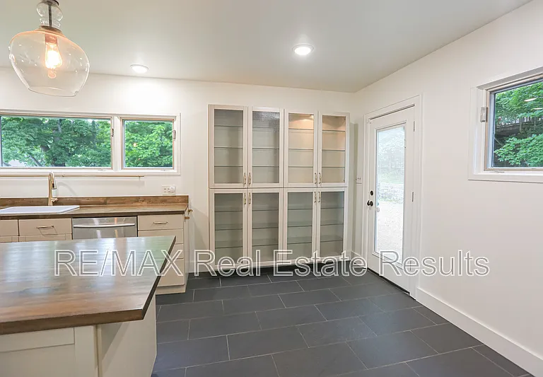 610 N Olive Ave — Photo 21
