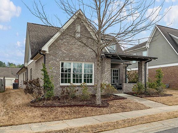 3rd image of 3629 Burlington Dr
