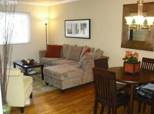 9333 N Lombard St APT 12, Portland, OR 97203