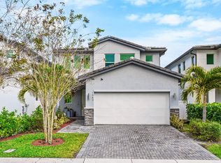 Banyan Court, Delray Beach, FL 33445