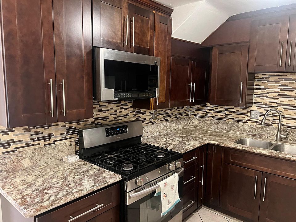 1st image of 17061 Roscoe Blvd Unit 7