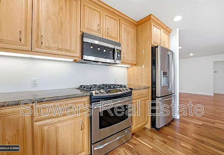 8049 Elgin Ln — Photo 14