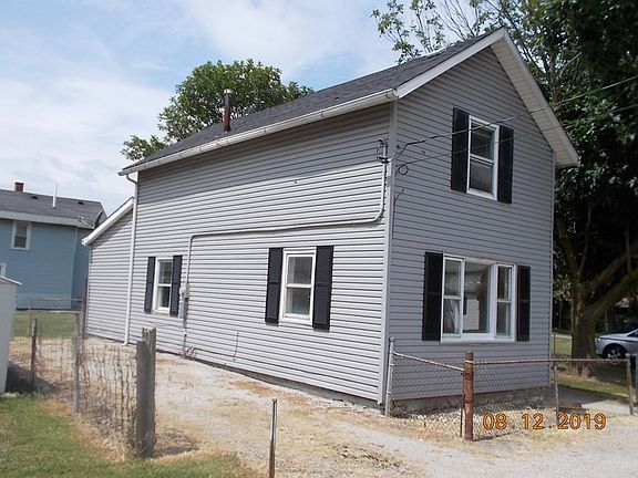4th image of 139 Cayuga St